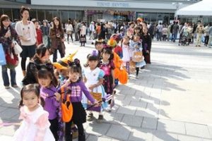 ハロウィンの子供 女の子 仮装 人気の衣装11選 トレンドインフォメーション