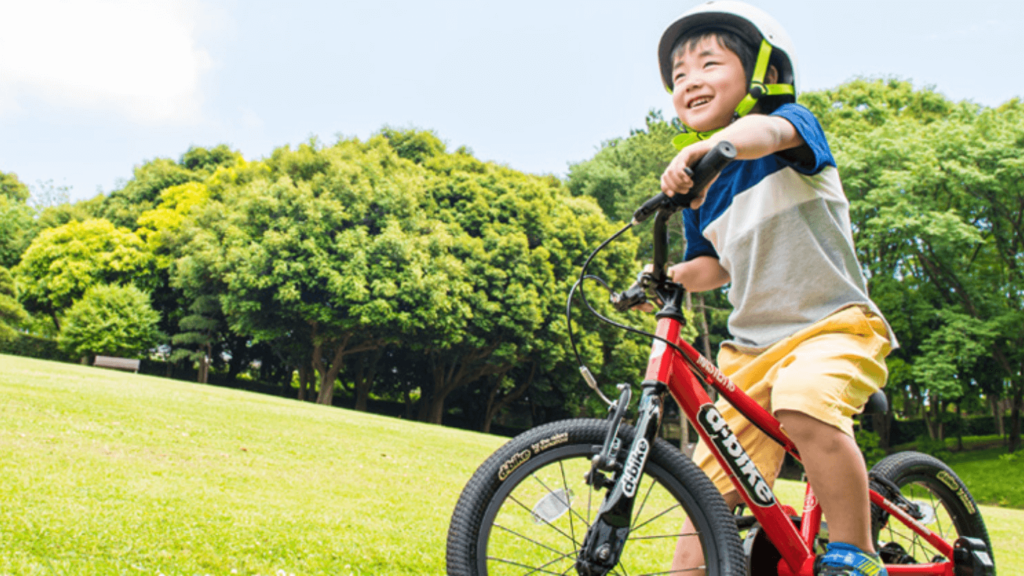 子供の補助輪なし自転車は何歳から？外すための練習方法は？