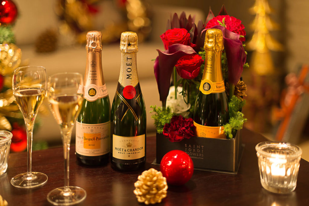 クリスマスにおすすめのワイン9選｜乾杯・食前酒・デザートに合う！