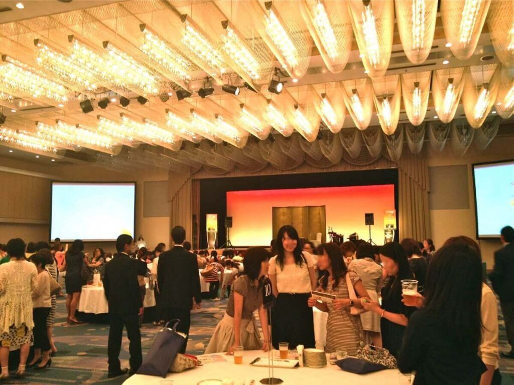 社会人（男性）におすすめの出会う方法